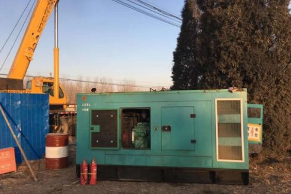 芜湖如何通过改变励磁回路电阻的方式调节柴油发电机组的输出电压？