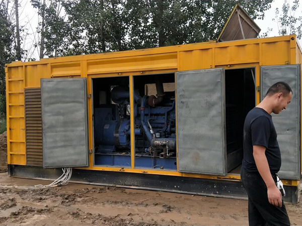 芜湖进行柴油发电机组电瓶容量测试时,有哪些注意事项?